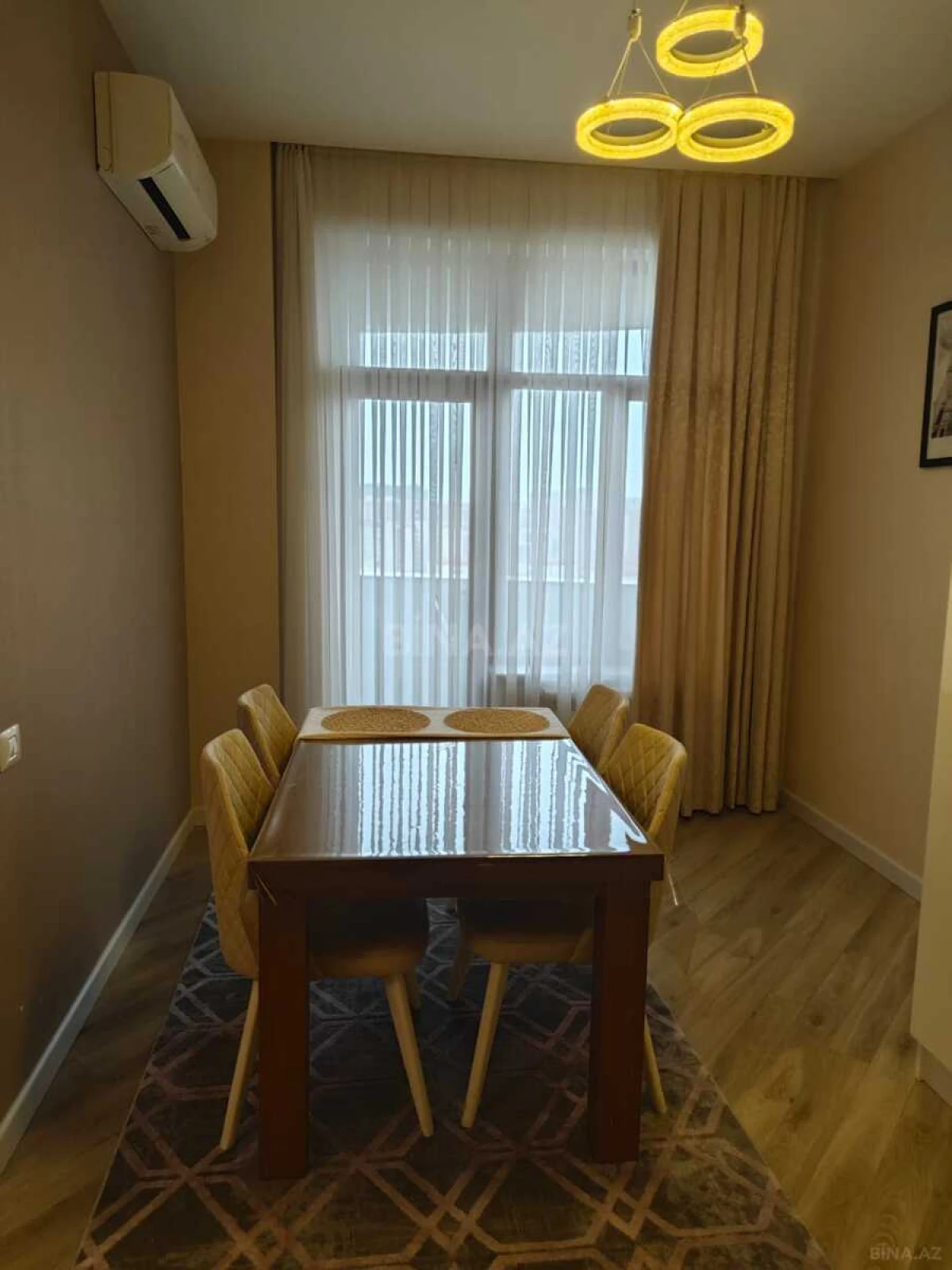 Satılır 2 otaqlı mənzil 64 m²