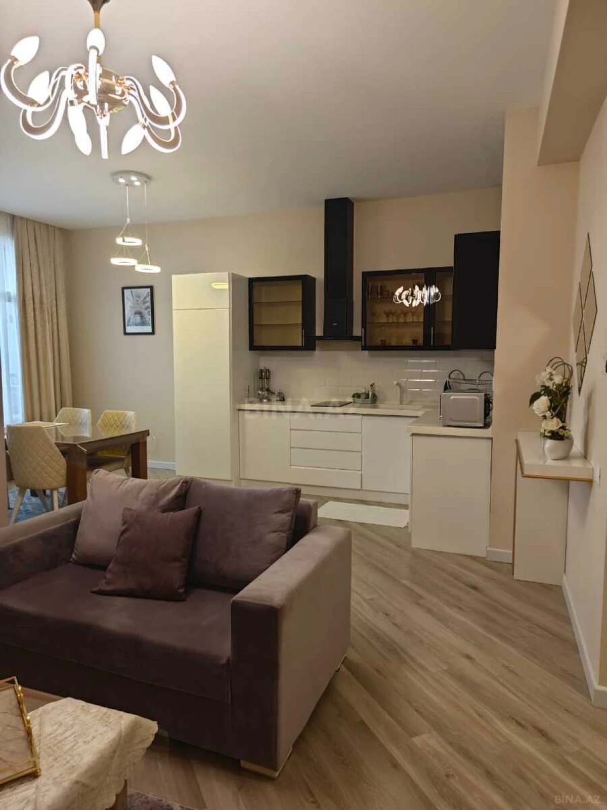 Satılır 2 otaqlı mənzil 64 m²