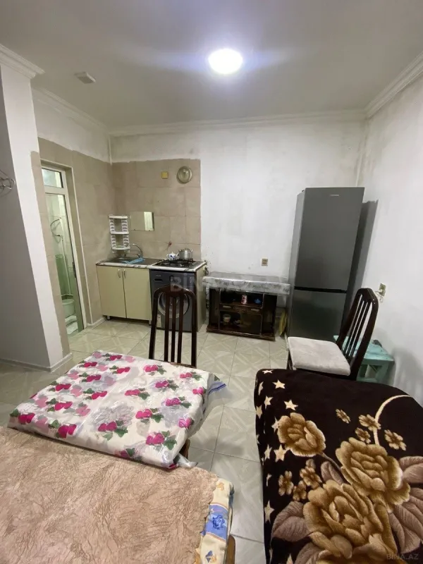 Kirayə verilir 1 otaqlı həyət evi 17 m²
