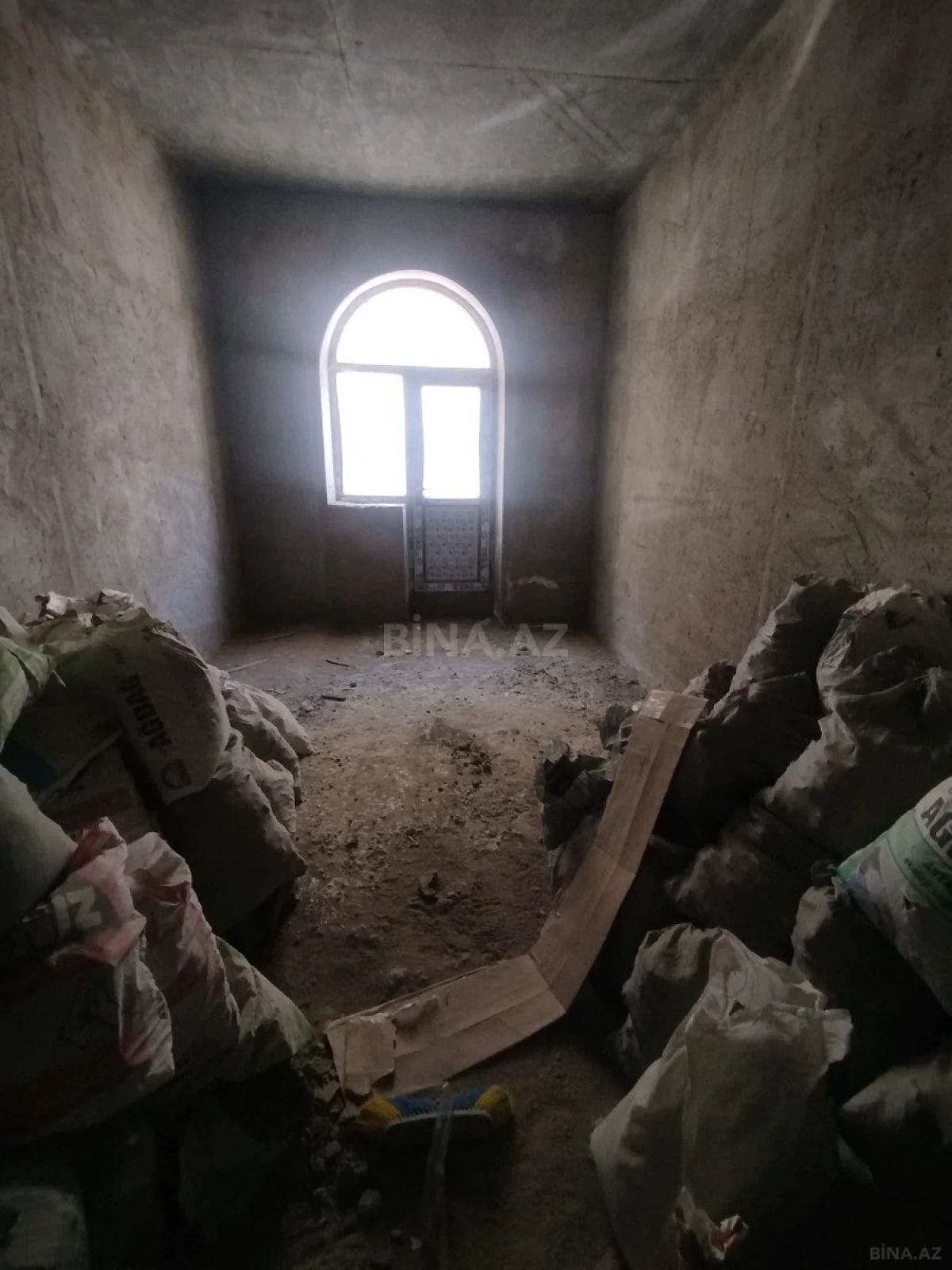 Satılır 3 otaqlı mənzil 100 m²