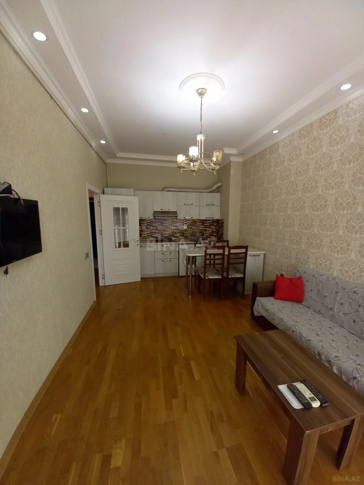 Kirayə verilir 2 otaqlı mənzil 50 m²
