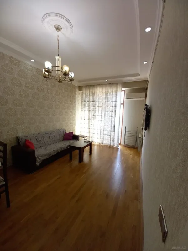 Kirayə verilir 2 otaqlı mənzil 50 m²