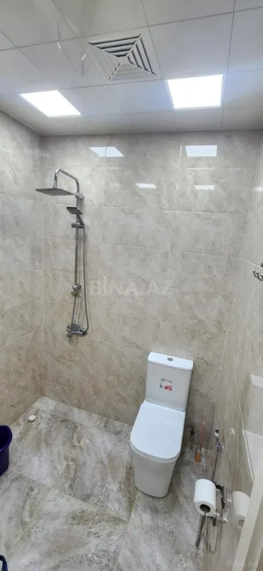 Satılır 2 otaqlı mənzil 70 m²