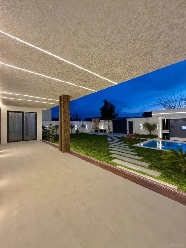 Satılır 5 otaqlı həyət evi 250 m²