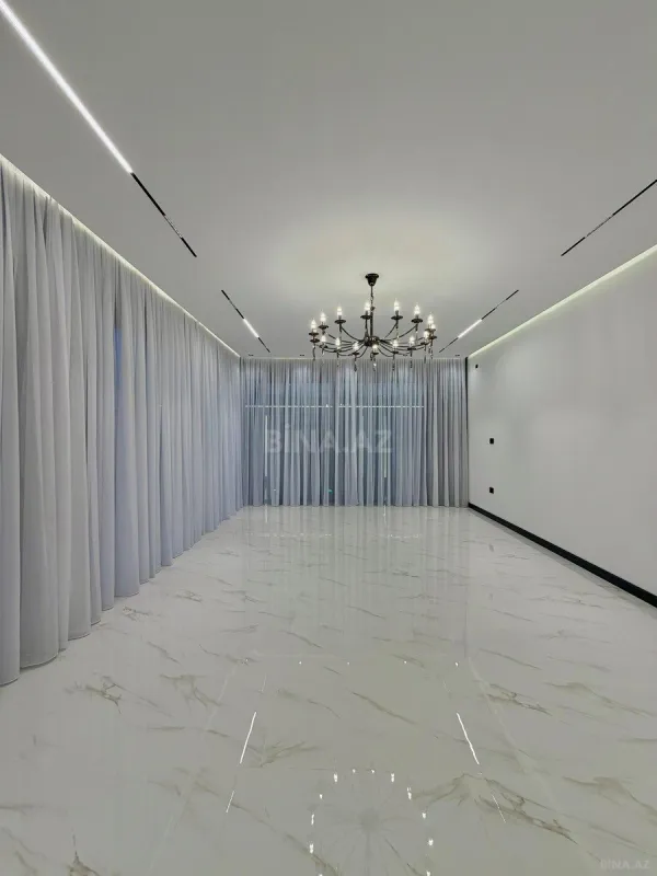 Satılır 5 otaqlı həyət evi 250 m²