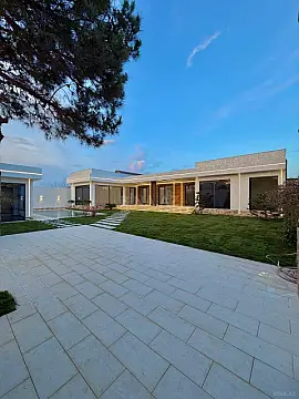 Satılır 5 otaqlı həyət evi 250 m² — Bakı, Mərdəkan 5 otaq 250.00 m²