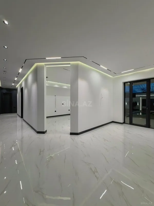Satılır 5 otaqlı həyət evi 250 m²