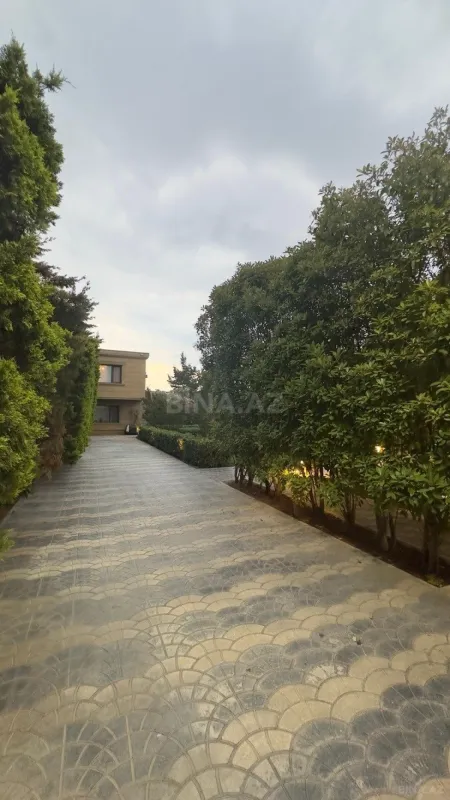 Kirayə verilir 5 otaqlı həyət evi 550 m²