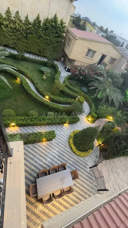 Kirayə verilir 5 otaqlı həyət evi 550 m²