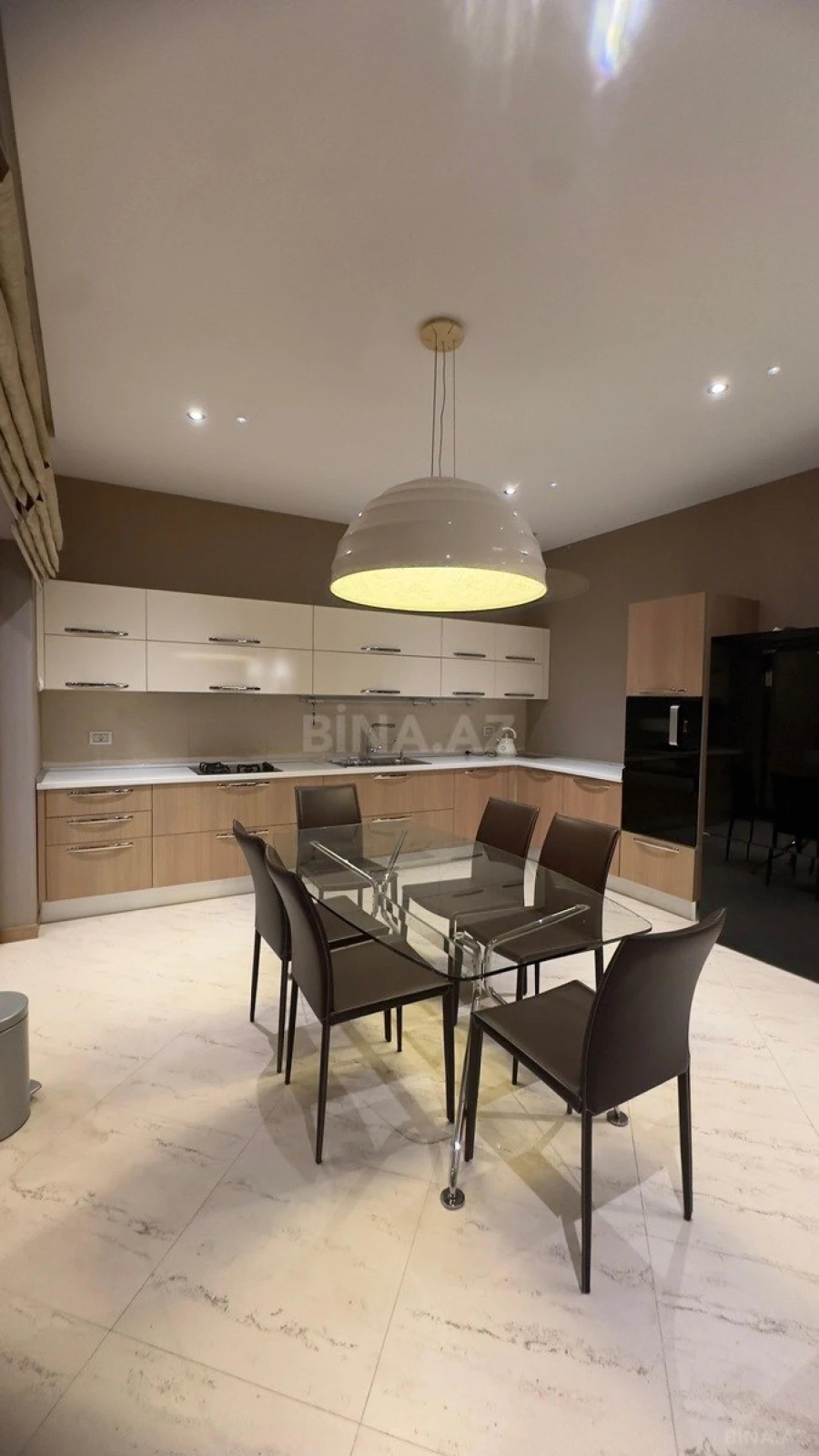 Kirayə verilir 5 otaqlı həyət evi 550 m²