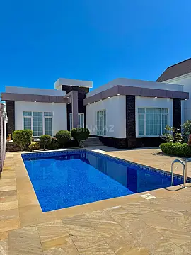 Satılır 4 otaqlı həyət evi 170 m²