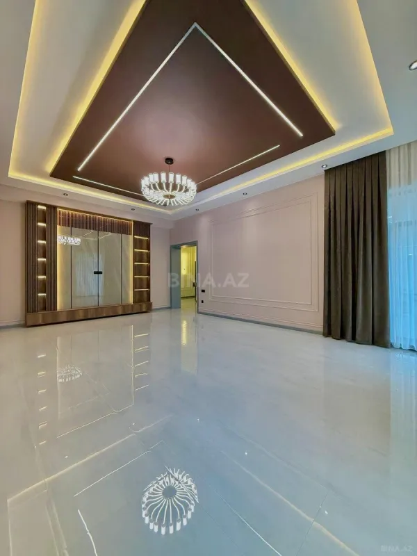 Satılır 4 otaqlı həyət evi 202 m²