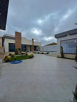 Satılır 4 otaqlı həyət evi 202 m²