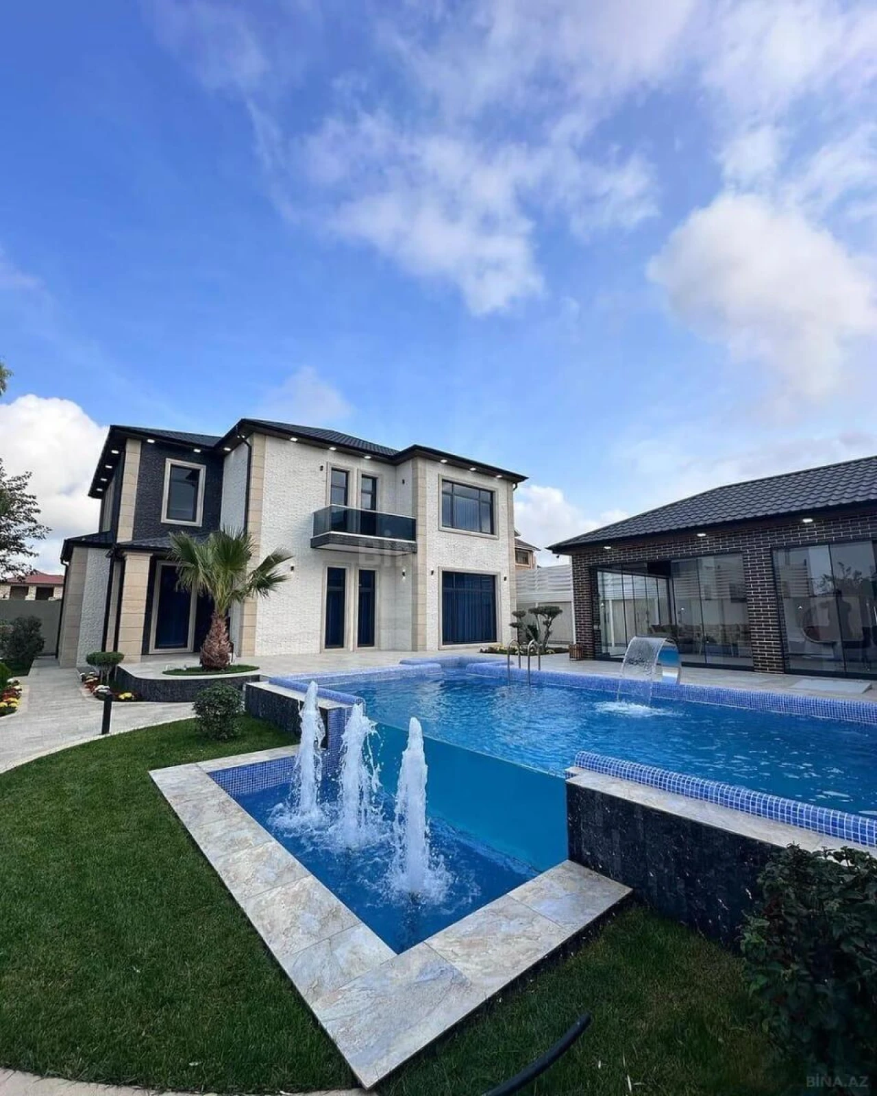 Kirayə verilir 4 otaqlı həyət evi 450 m²