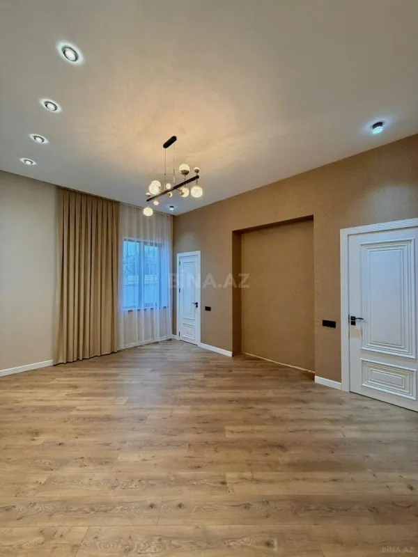 Satılır 4 otaqlı həyət evi 180 m²