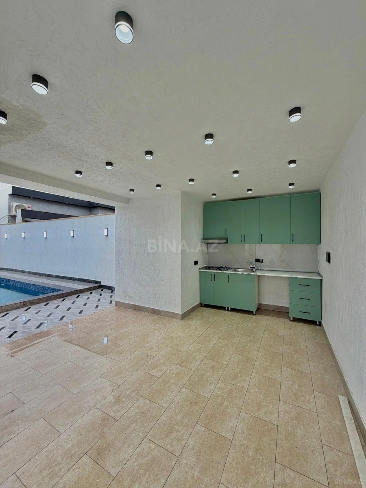 Satılır 4 otaqlı həyət evi 180 m²