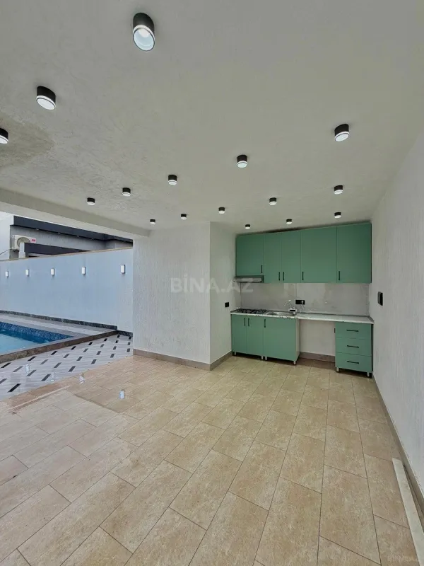 Satılır 4 otaqlı həyət evi 180 m²