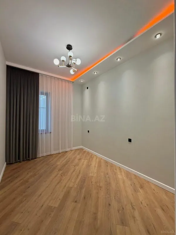 Satılır 4 otaqlı həyət evi 180 m²