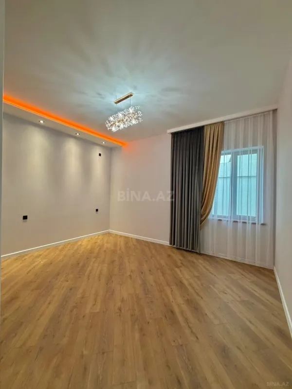 Satılır 4 otaqlı həyət evi 180 m²