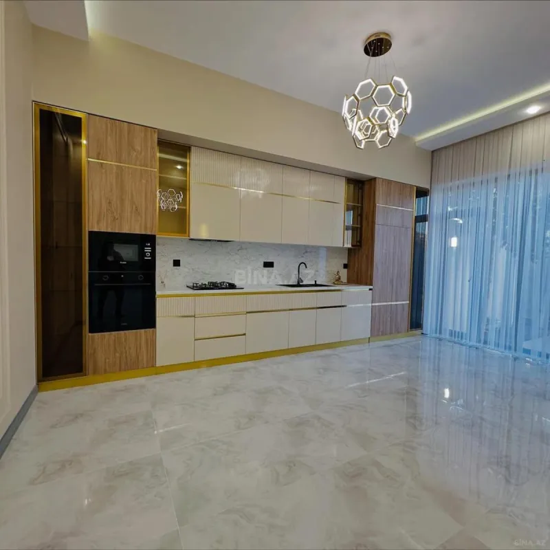 Kirayə verilir 4 otaqlı həyət evi 380 m²