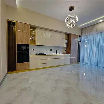 Kirayə verilir 4 otaqlı həyət evi 380 m²