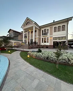 Kirayə verilir 5 otaqlı həyət evi 420 m²