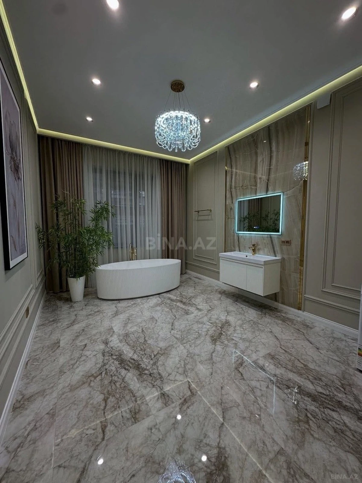 Kirayə verilir 4 otaqlı həyət evi 380 m²