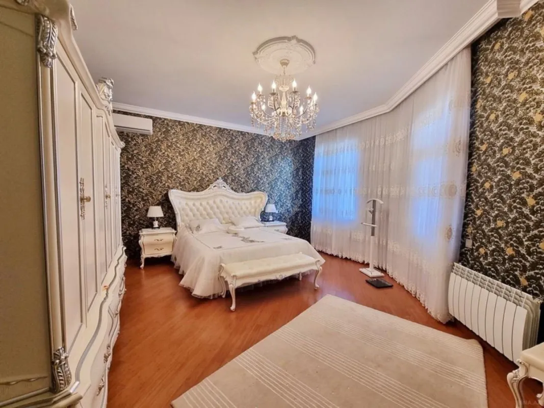 Kirayə verilir 4 otaqlı həyət evi 380 m²