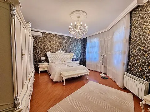 Kirayə verilir 4 otaqlı həyət evi 380 m²