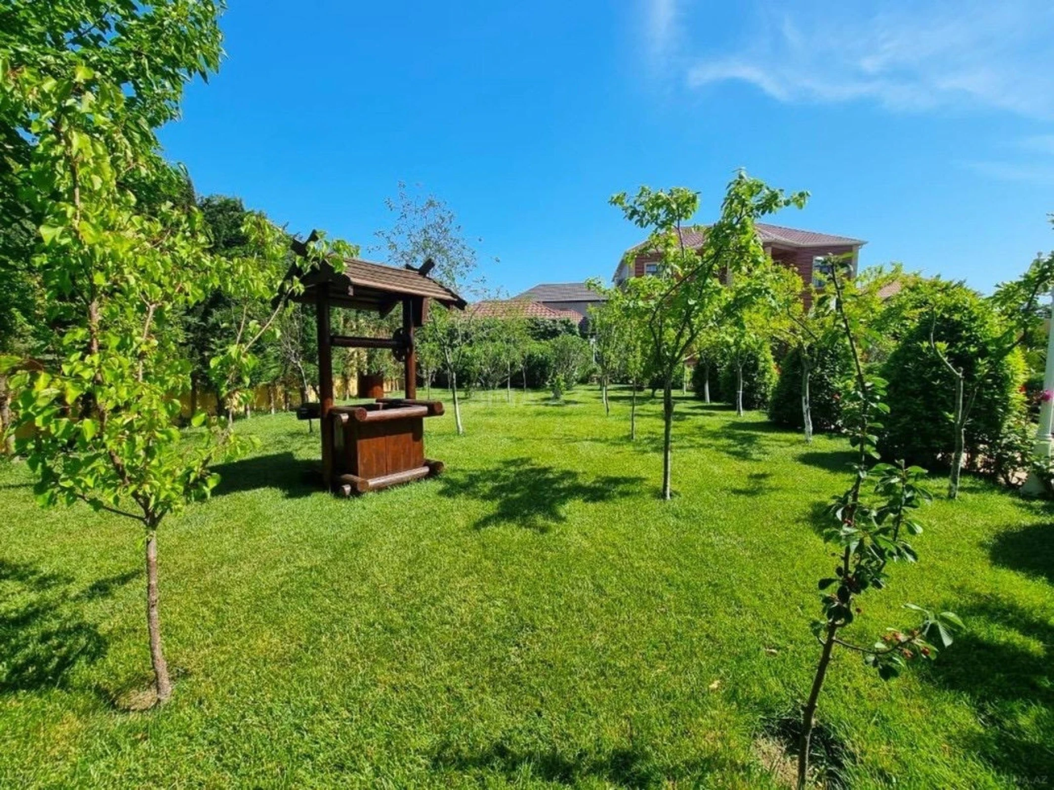 Kirayə verilir 4 otaqlı həyət evi 380 m²