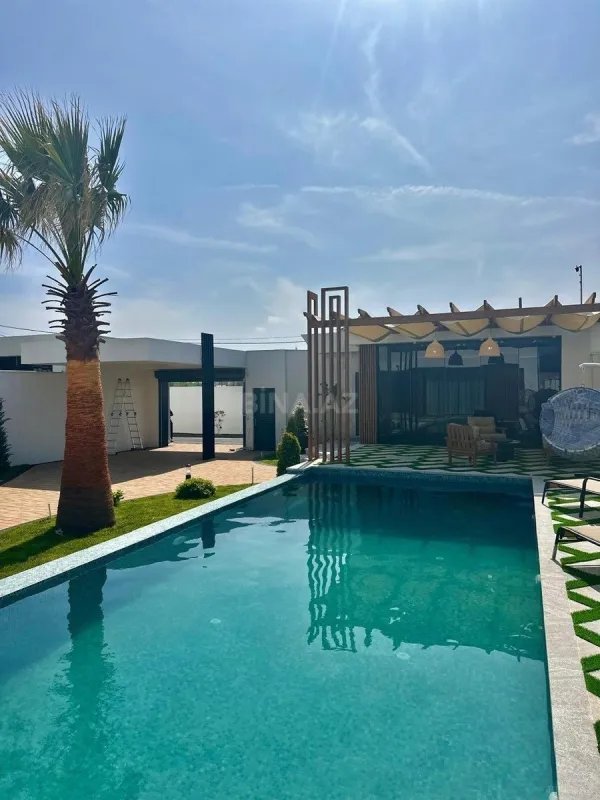 Kirayə verilir 4 otaqlı həyət evi 200 m²