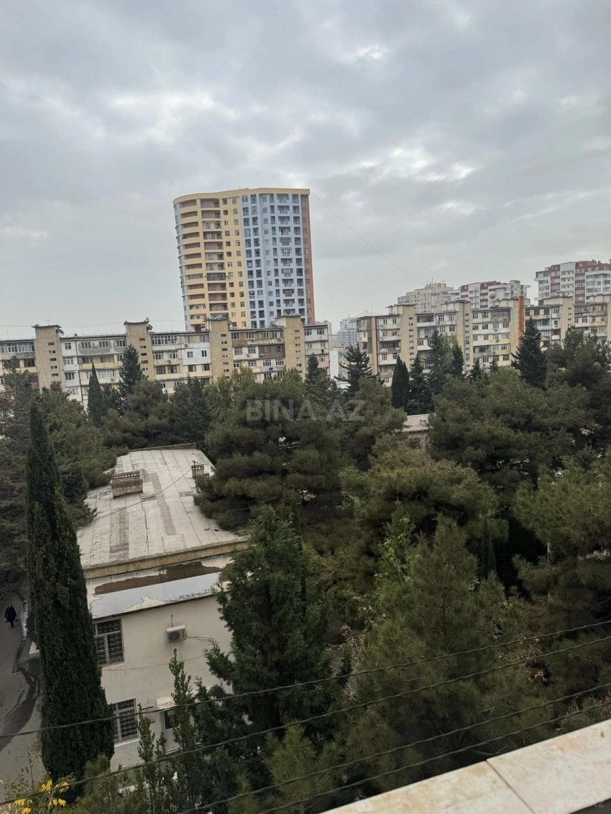 Satılır 2 otaqlı mənzil 90 m²