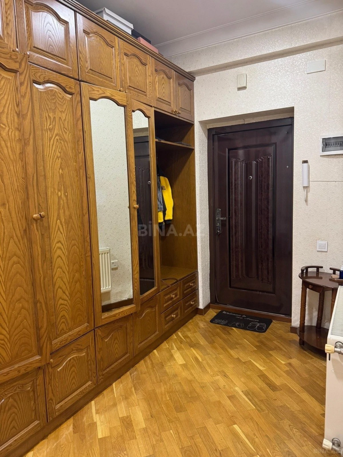 Satılır 2 otaqlı mənzil 90 m²