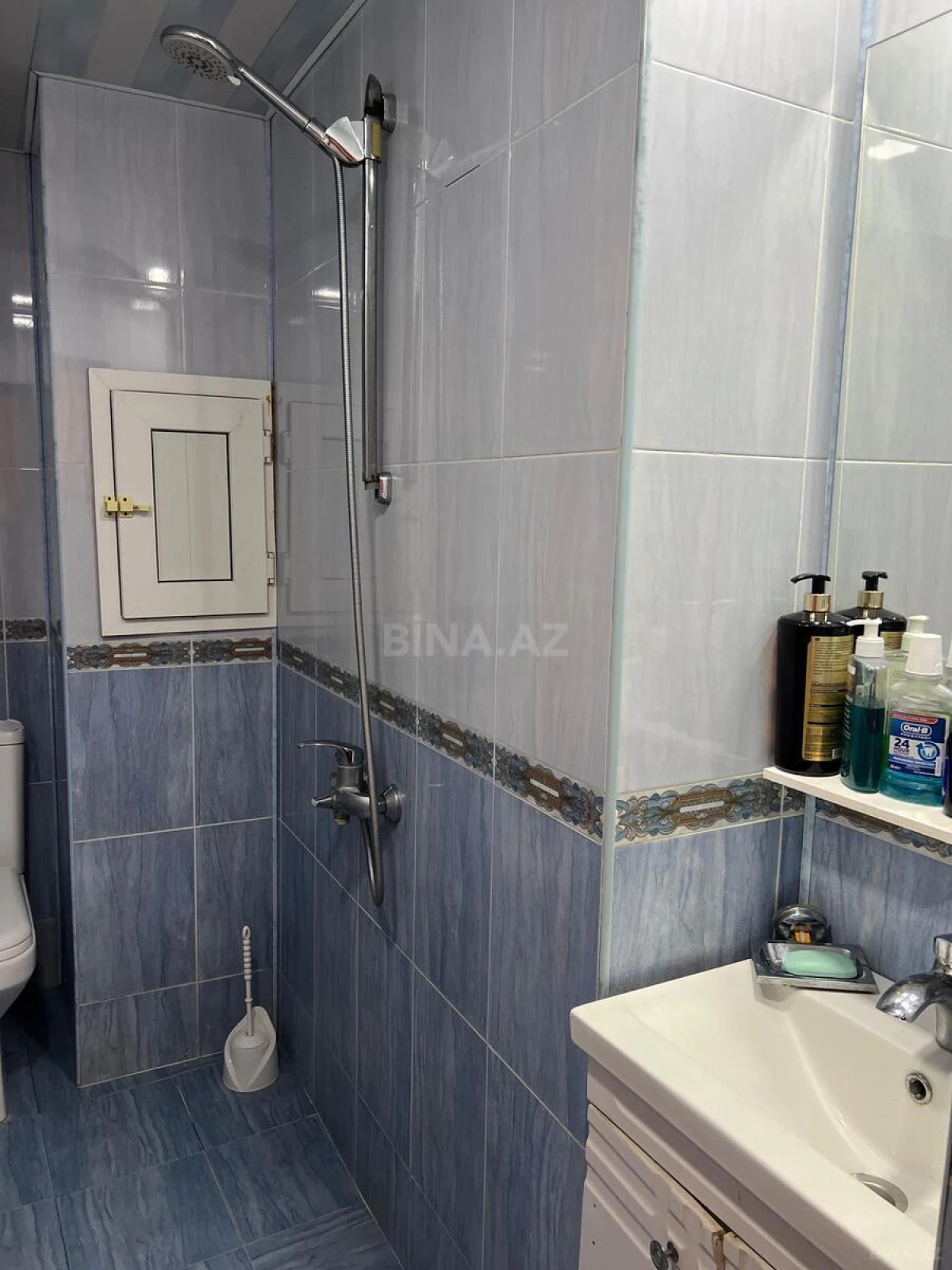Kirayə verilir 2 otaqlı mənzil 75 m²