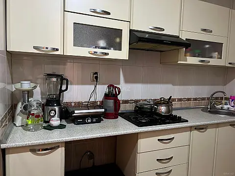 Kirayə verilir 2 otaqlı mənzil 75 m²
