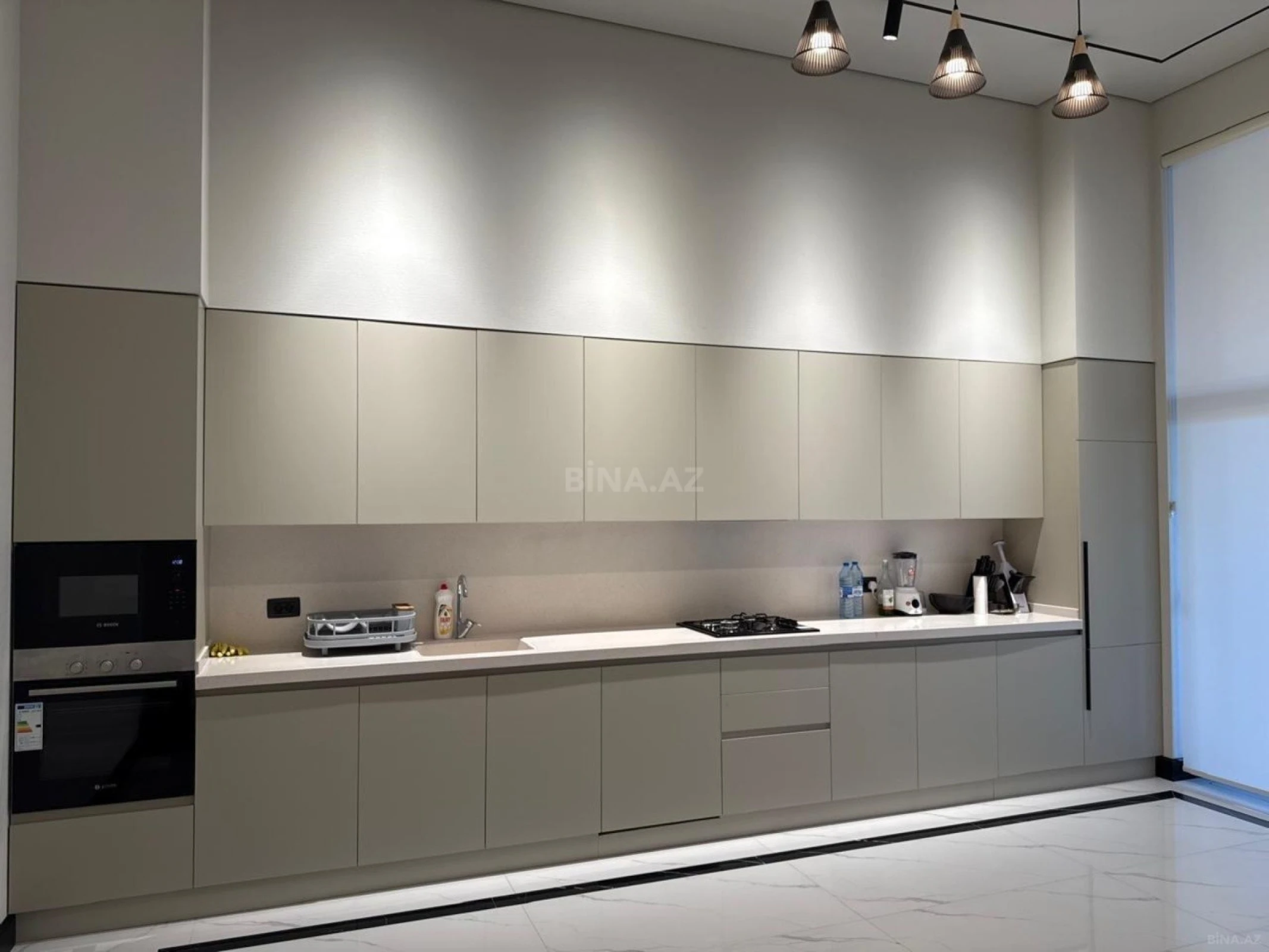 Kirayə verilir 5 otaqlı həyət evi 400 m²