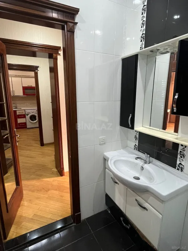 Kirayə verilir 2 otaqlı mənzil 75 m²