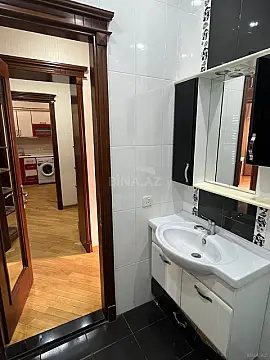 Kirayə verilir 2 otaqlı mənzil 75 m²