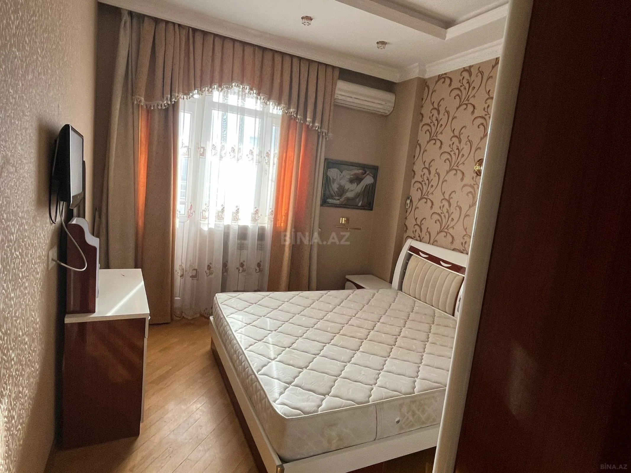Kirayə verilir 2 otaqlı mənzil 75 m²