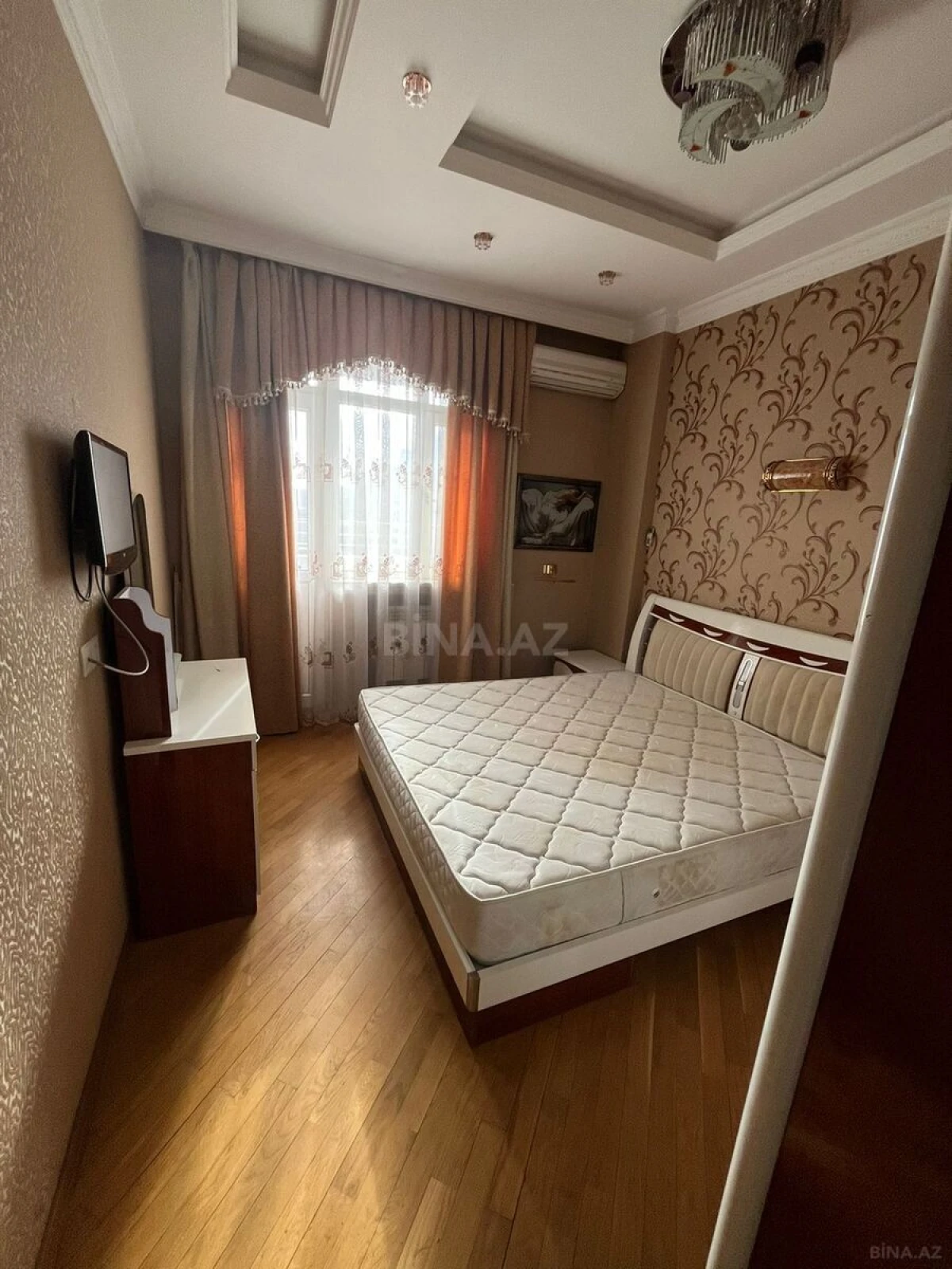 Kirayə verilir 2 otaqlı mənzil 75 m²