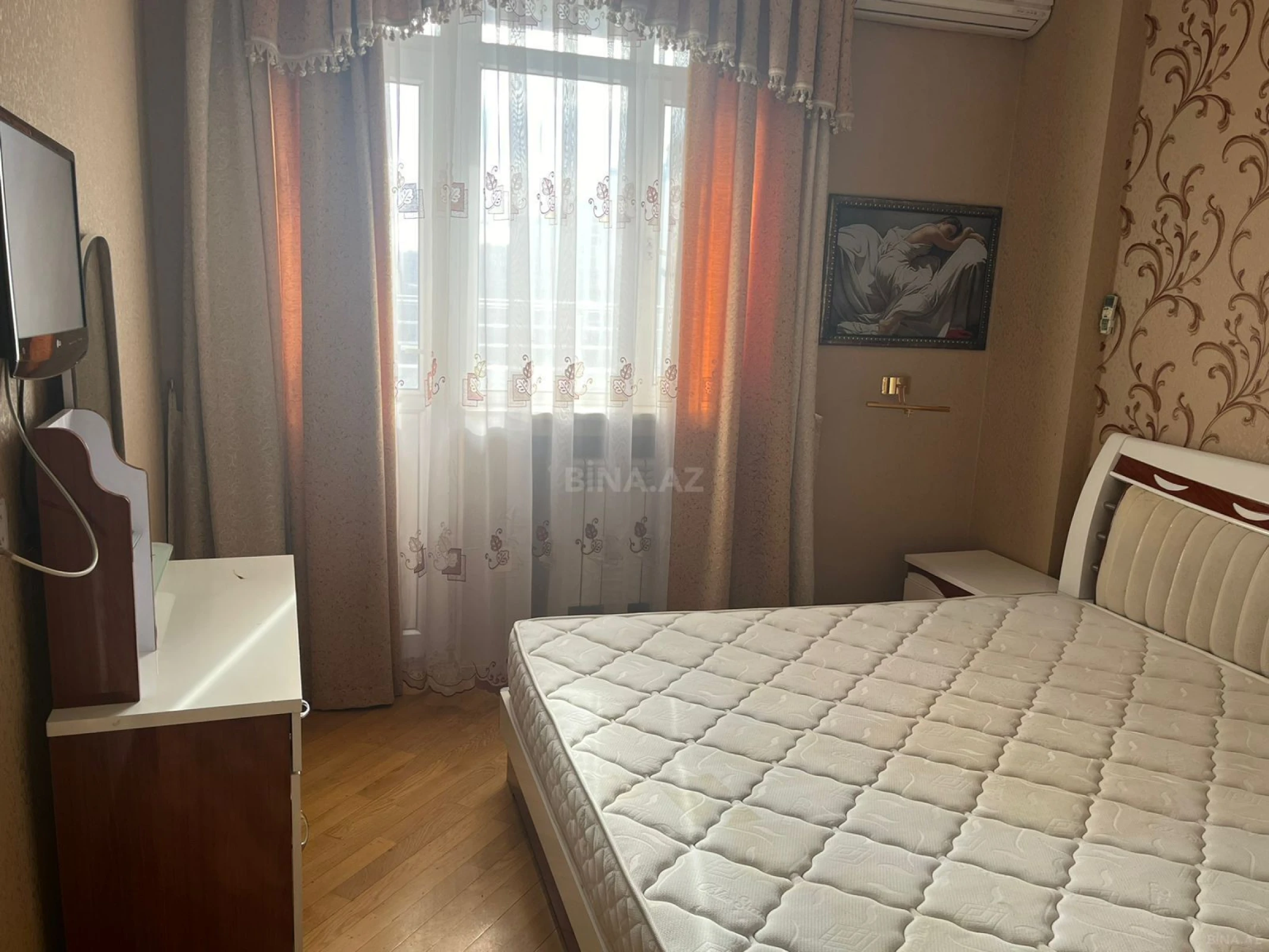 Kirayə verilir 2 otaqlı mənzil 75 m²