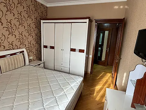 Kirayə verilir 2 otaqlı mənzil 75 m² — Bakı, Nərimanov 2 otaq 75.00 m²