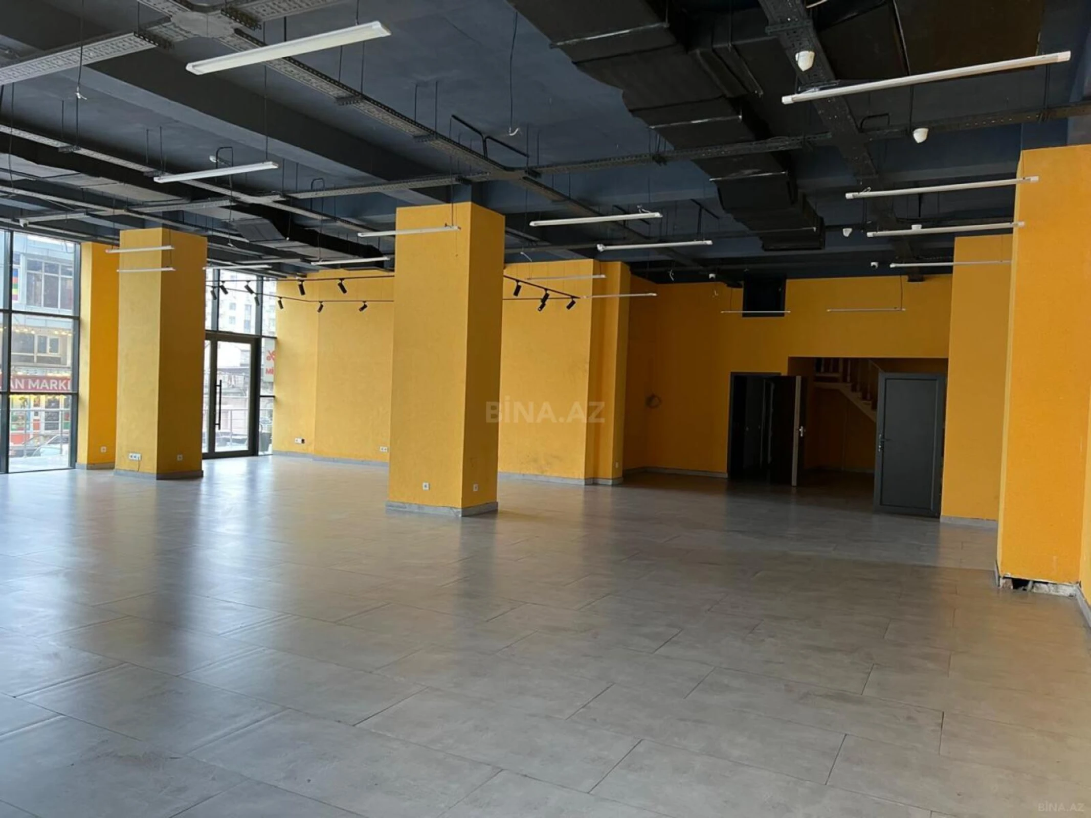 Kirayə verilir obyekt 280 m²