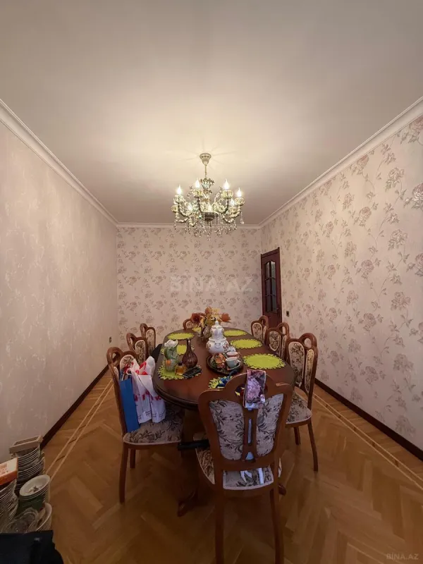 Satılır 4 otaqlı mənzil 100 m²