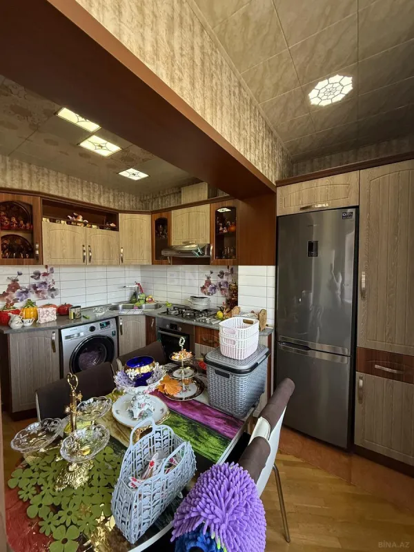 Satılır 4 otaqlı mənzil 100 m²
