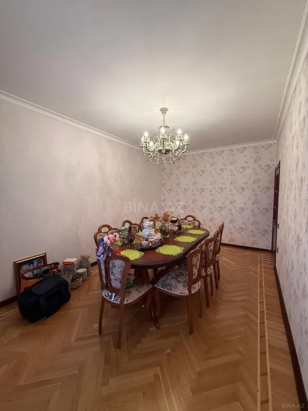 Satılır 4 otaqlı mənzil 100 m²