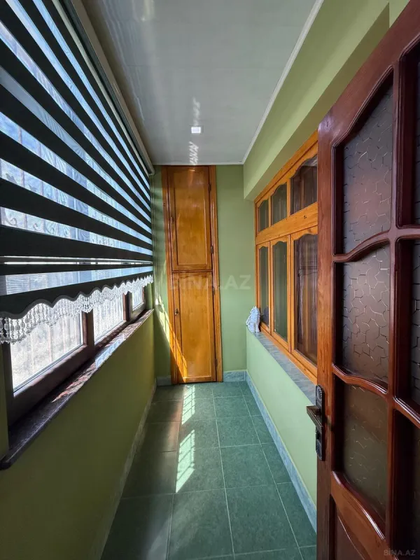 Satılır 4 otaqlı mənzil 100 m²