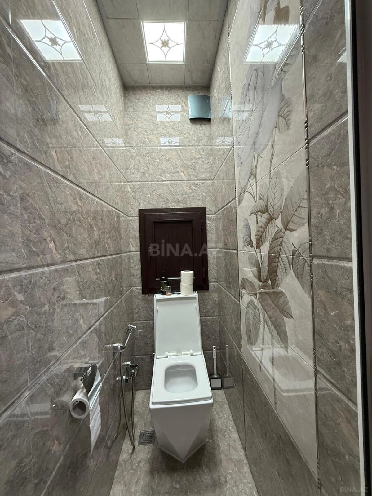 Satılır 4 otaqlı mənzil 100 m²