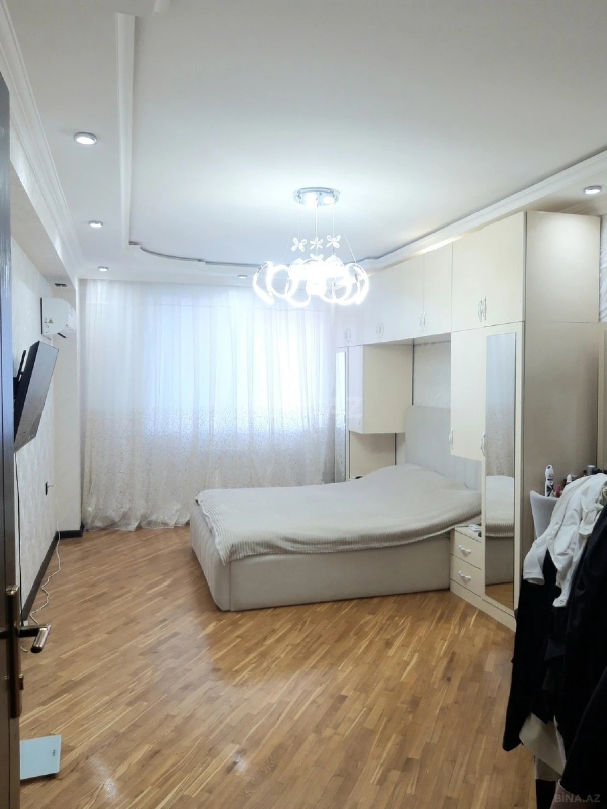 Satılır 2 otaqlı mənzil 60 m²