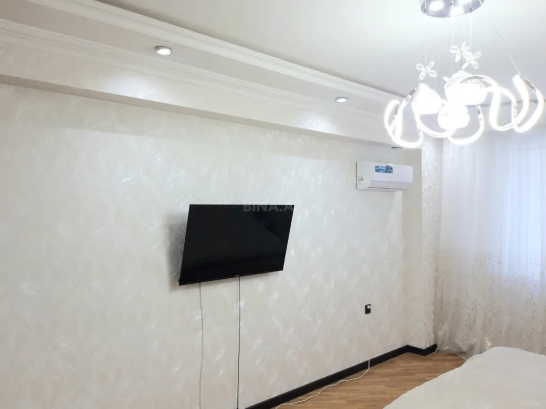 Satılır 2 otaqlı mənzil 60 m²